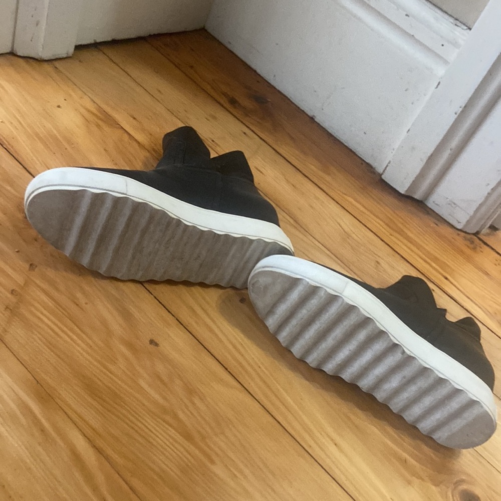 Jslides | Posh Hidden Wedge Round Toe Platform Sn… - image 2